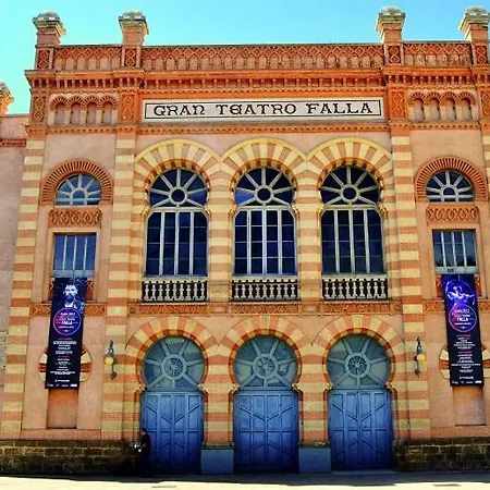 Patios De La Caleta 公寓