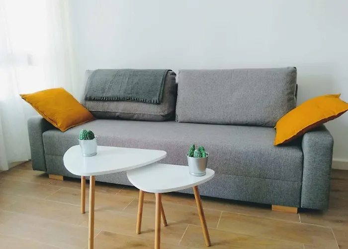 Patios De La Caleta *